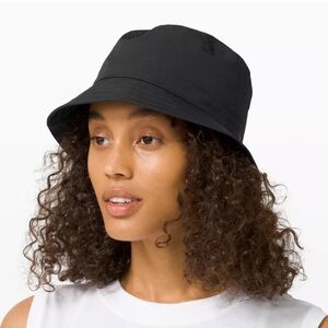 NWT lululemon Black "on my level" Bucket Hat size S/M ~$49